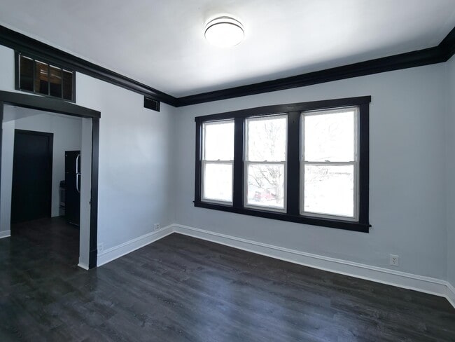 Photo - 5004 W Armitage Ave Unidad 2R