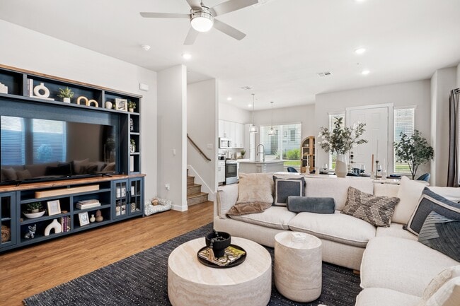 Photo - Avendale Painted Tree