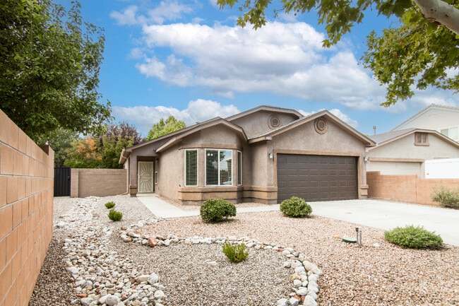 Photo - 9005 Rio Galisteo Pl NW