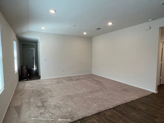 11902 Pyrite Rd