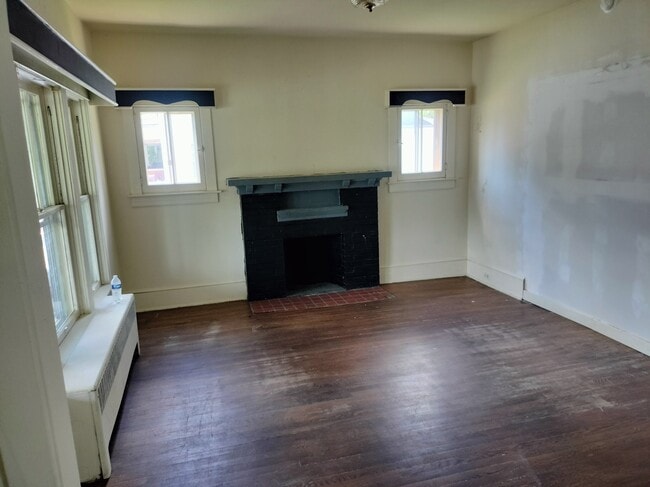 Photo - 1029 Winchester Ave