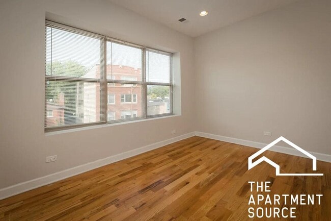 Photo - 2046 W Touhy Ave Unit 1