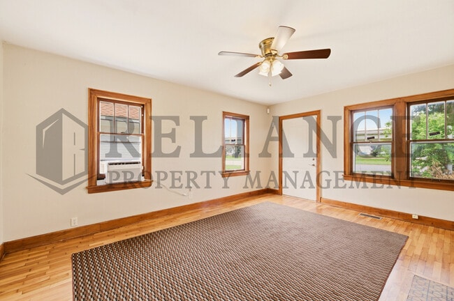 Photo - 224 N Minnesota St