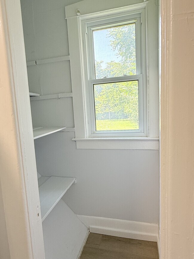 Photo - 349 Campbell Ave Unit 349