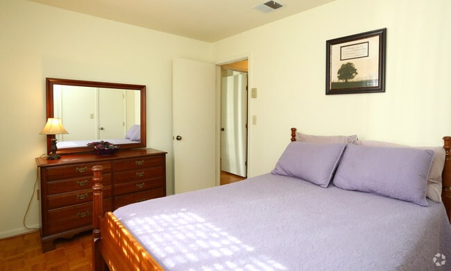 Two Bedroom Garden Master Bedroom