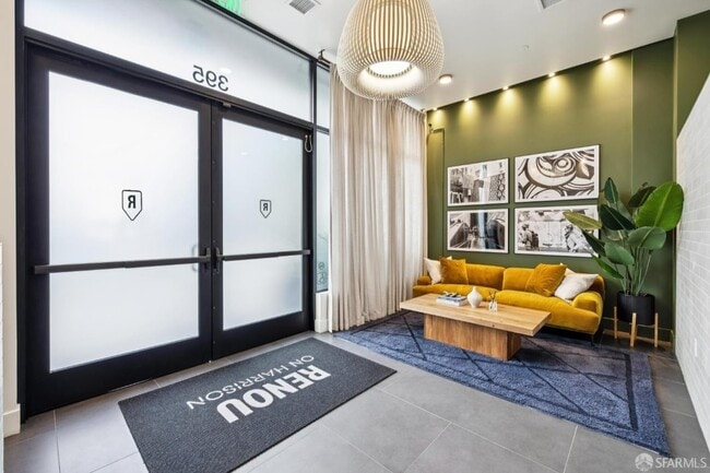 Photo - 395 6th St Unidad 707