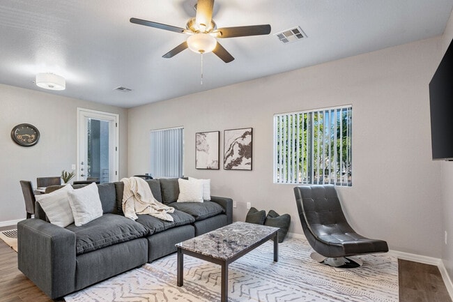 Building Photo - 2507 W Villa Rita Dr Rental