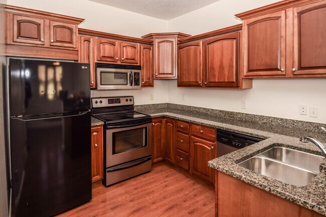 Photo - 537 W 1570 N