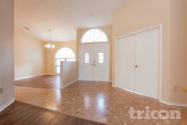 Photo - 1808 S Golfview Dr