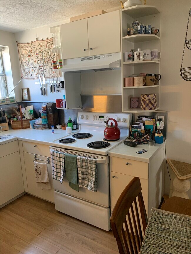 Kitchen - 8 Robinwood Avenue Unit 2
