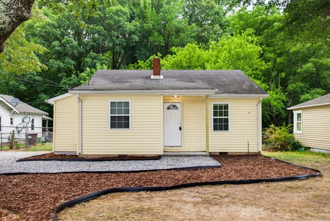 Photo - 931 Marlboro St