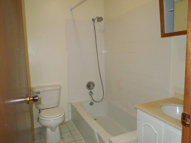 Photo - 227 Plymouth St Unit 5