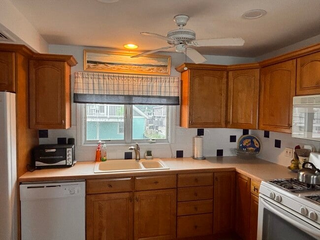 Photo - 20 Humarock Bch