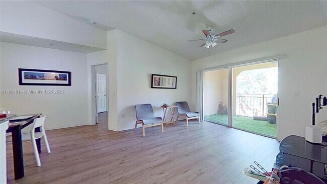 Building Photo - 2451 Centergate Dr Unit 304