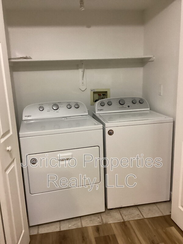 Photo - 8733 W Cornell Ave Unidad #9