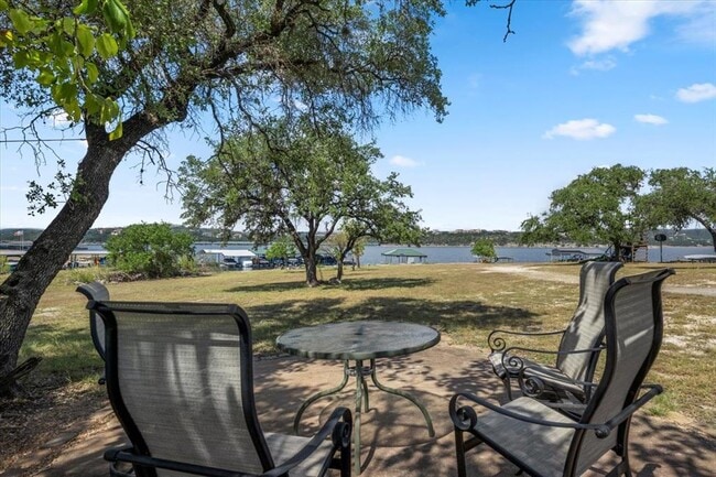 Photo - 16808 Forest Way