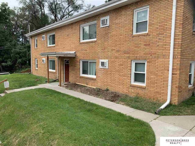Apartments In Omaha Ne Under 700 - alenaschaad