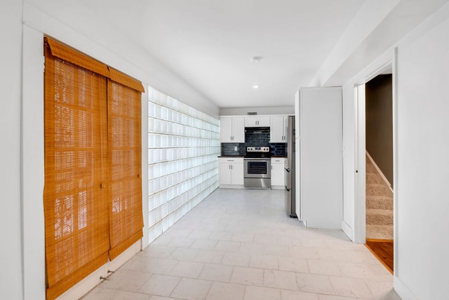 Photo - 1516 Glenwood Ave SE