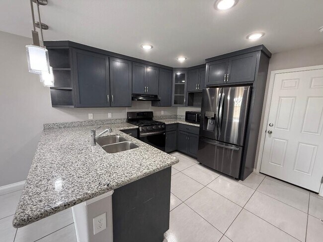 Photo - 5814 Doctorado Dr