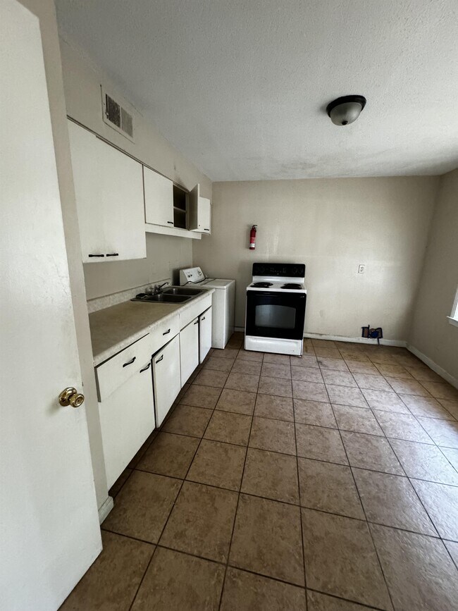 Photo - 1379 Ferguson Rd Unit 3