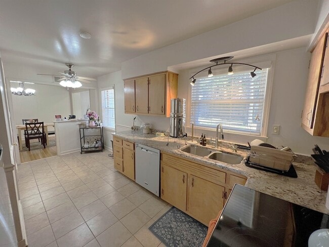 Photo - 2440 Arthur Rd