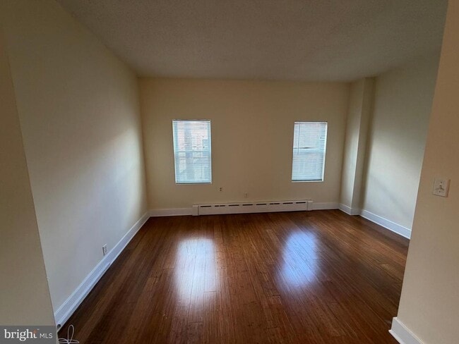 Photo - 1436 Wolf St