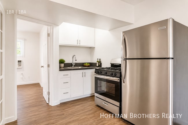 Photo - 4558 W 173rd St Unit G