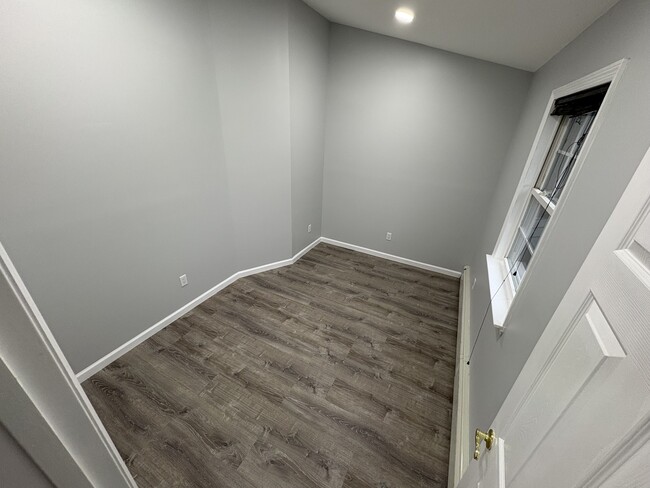 Photo - 10 Matsunaye Dr Unit 1