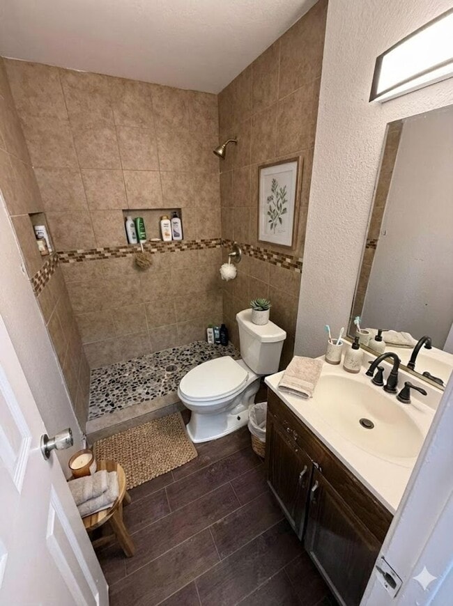 6700 Rockridge Ct