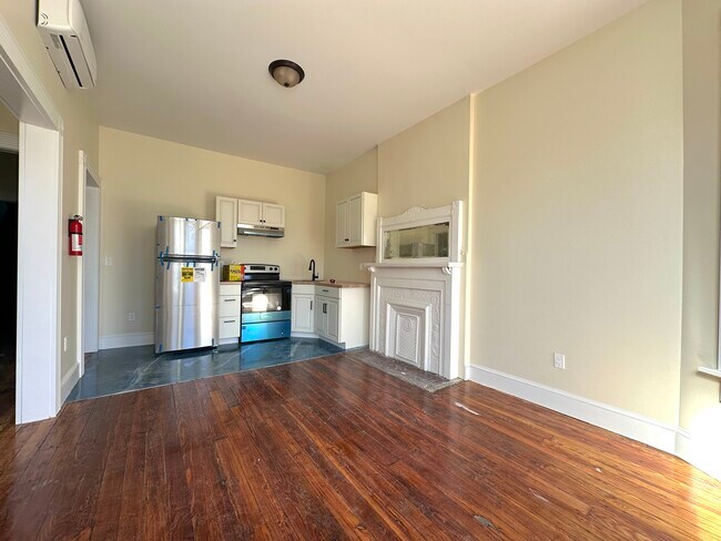 Photo - 31 Dubois St Unit 1
