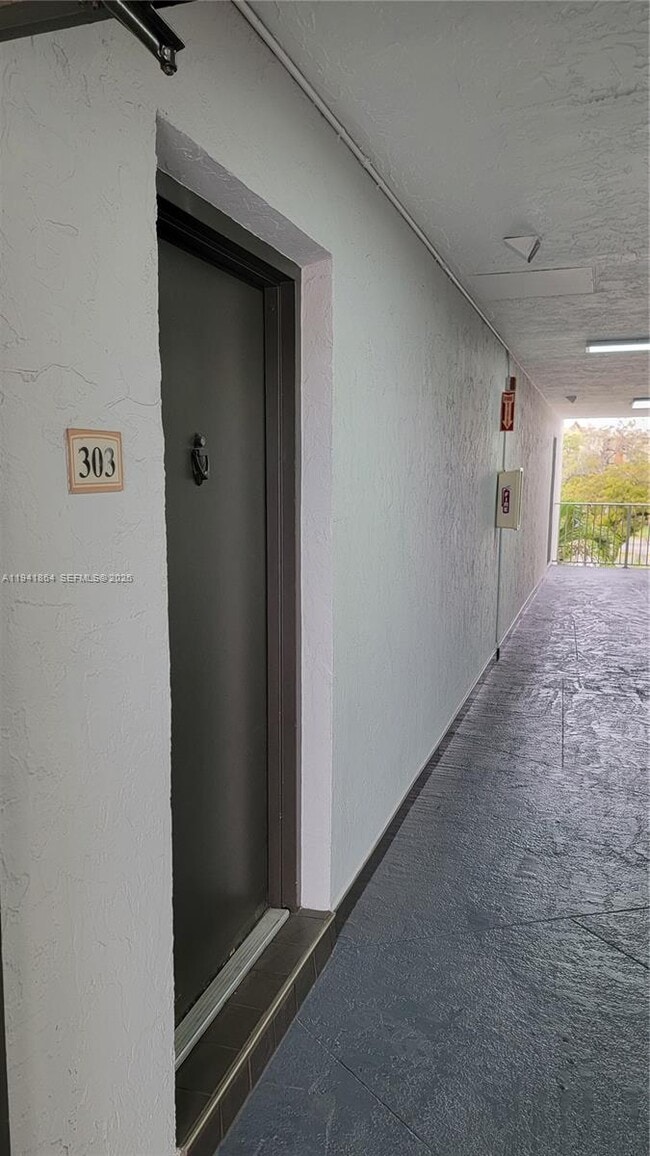 Photo - 4804 NW 79th Ave Unit 303