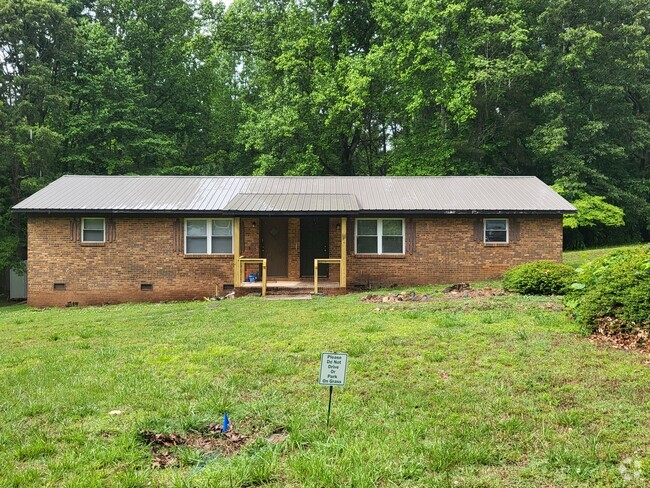 Building Photo - 3373 Loop Rd Rental