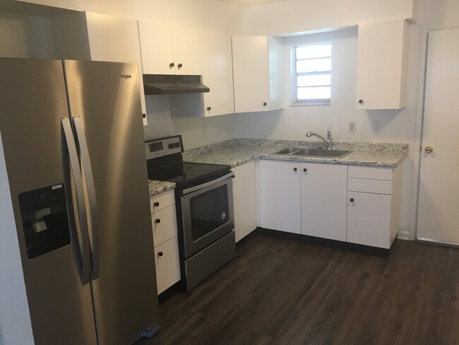Photo - 15033 Westminster Ave Unidad A