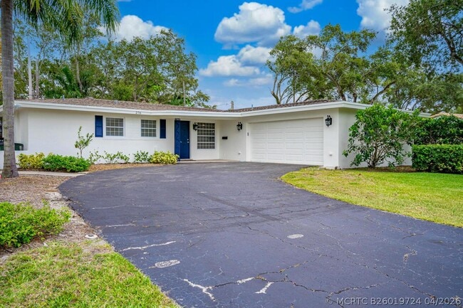 Photo - 276 SW 7th Ave