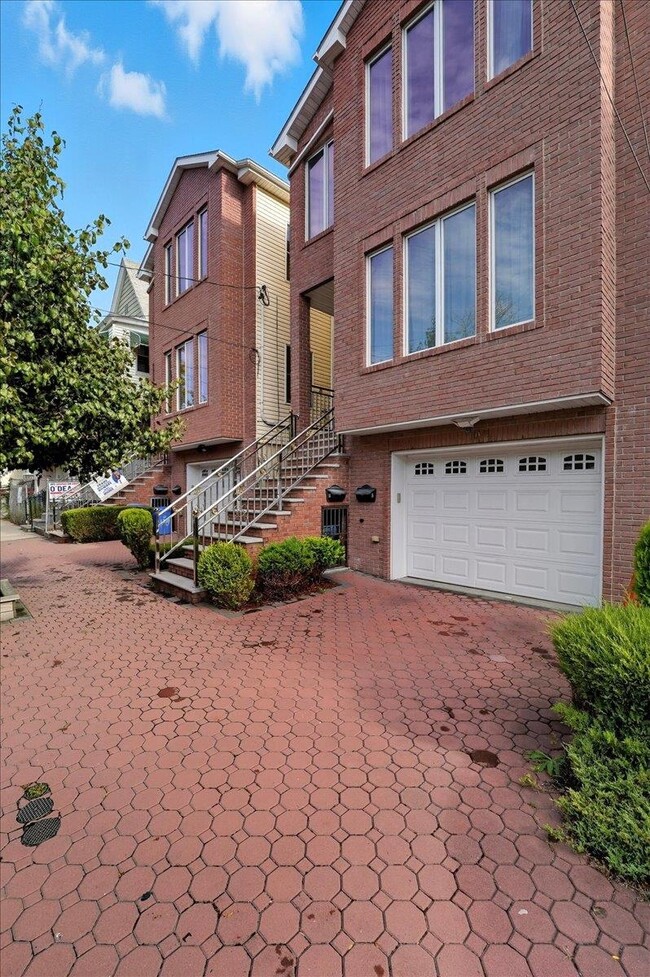 Photo - 108 KEARNEY Ave Unidad 2