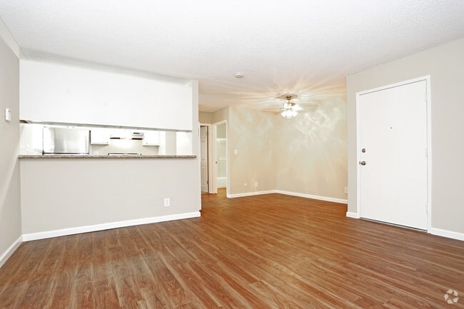 1BR,1BA-850SQ Downstairs