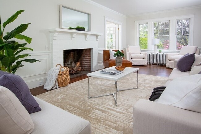 Photo - 16 Cabot St