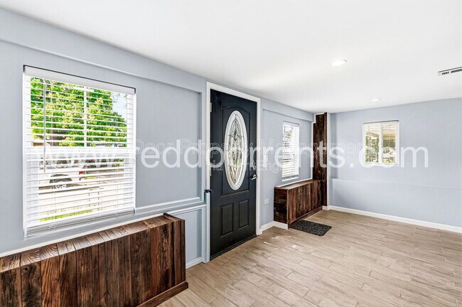 Photo - 2320 Spann Ave