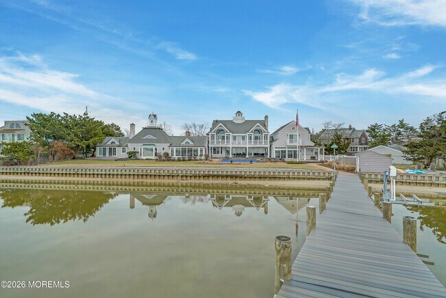 1552 Runyon Ln