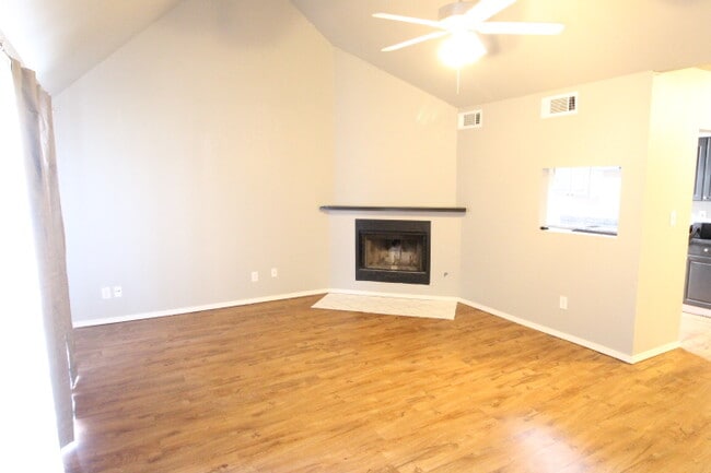 Photo - 1932 Lariat Cir