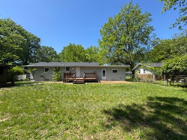 Photo - 48 Wayside Dr