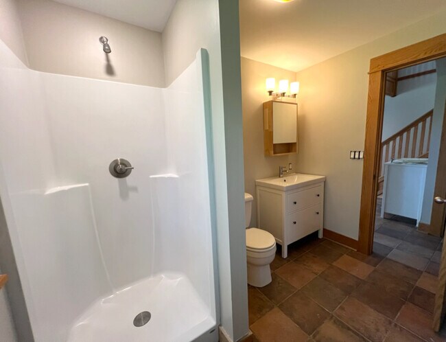 Photo - 506 S Poplar St