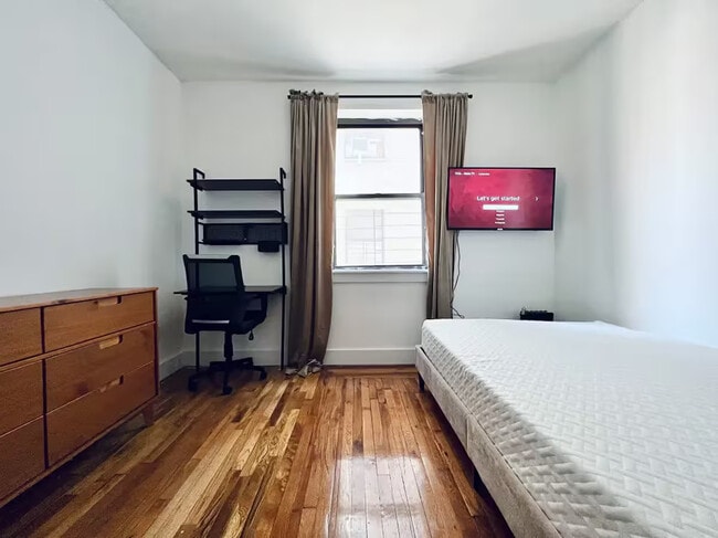 Furnished room/NOT APARTMENT