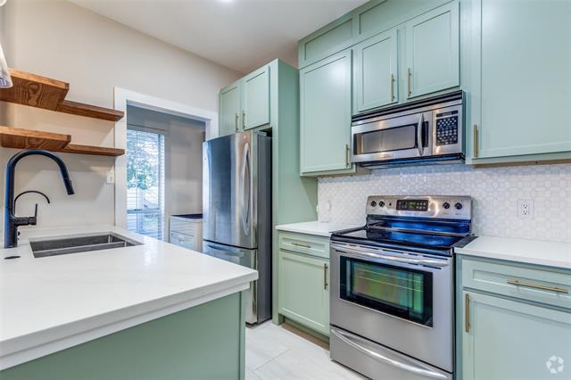 Building Photo - 4067 Beltway Dr Unit 111 Rental
