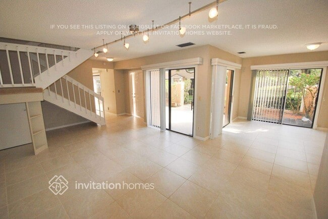 Photo - 355 Prestwick Cir