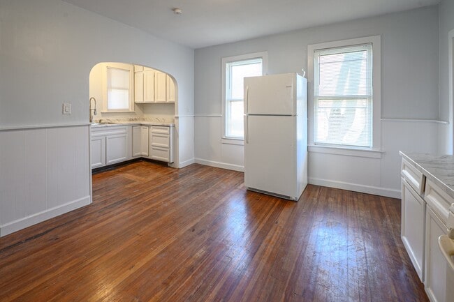 Kitchen Northwest - 1592 Corbin Ave Unit 2