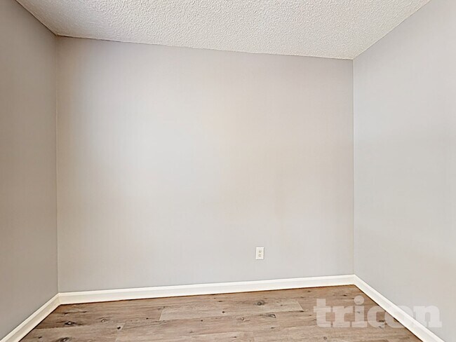 Photo - 210 Kendrick Rd