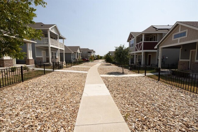 Photo - 2809 Seneca Path Unidad 30