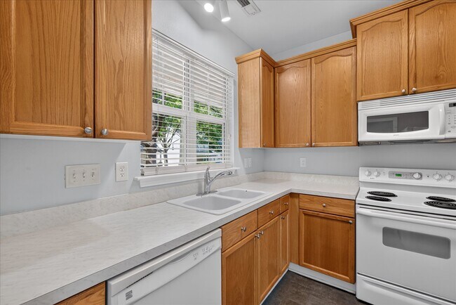 Photo - 21412 Aftonshire Dr