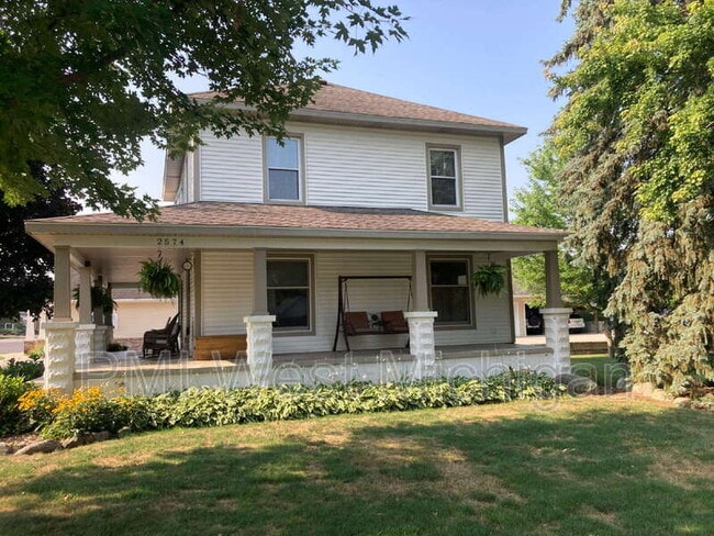 Photo - 2574 Sherwood St SW